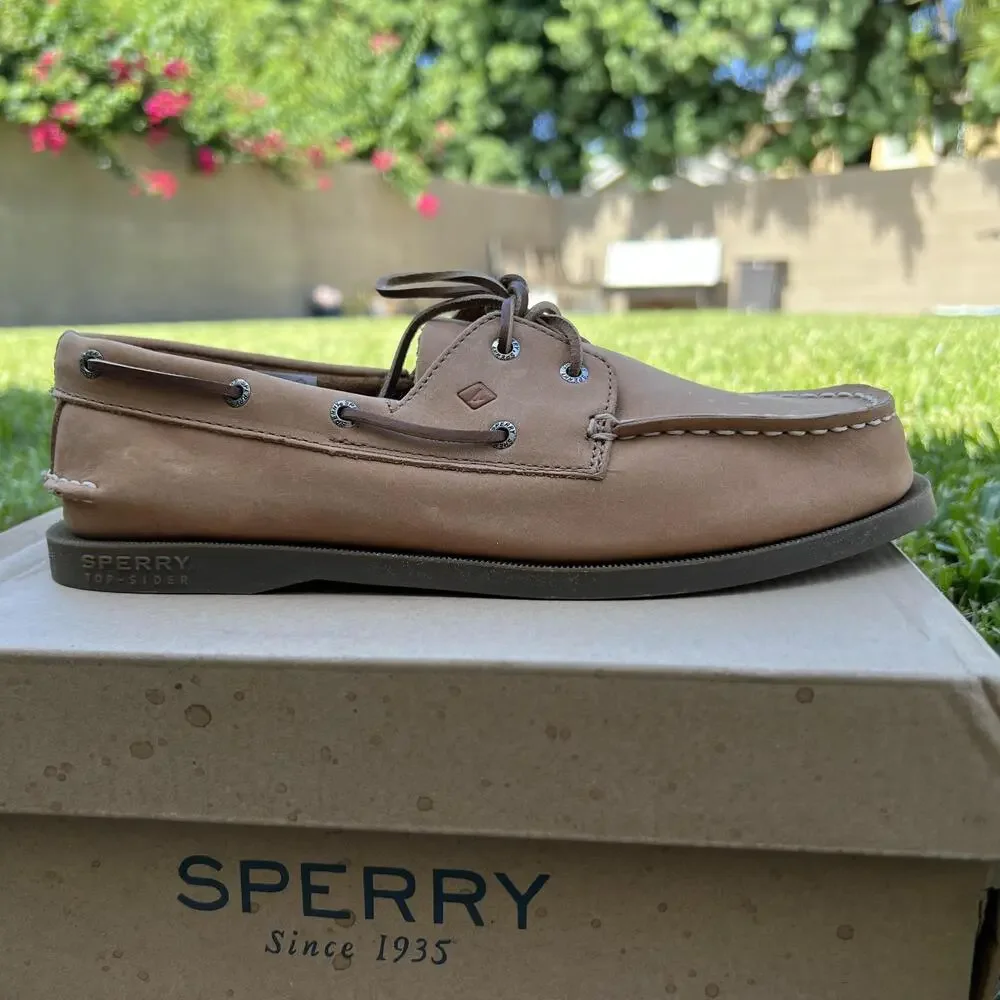 SPERRY brand top